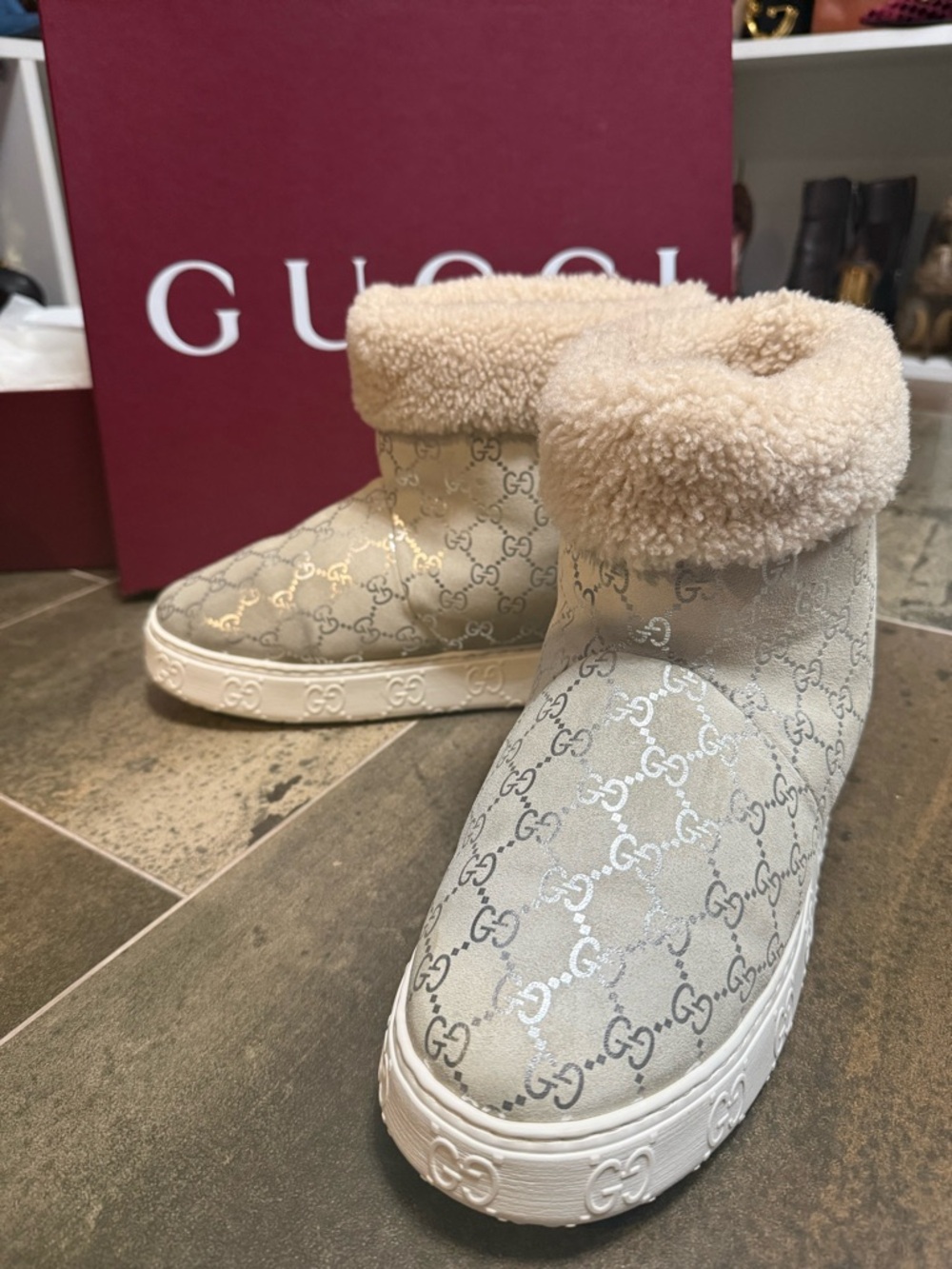 Gucci Cream GG Canvas Shearling Cuffed Ankle Boots - Picture 2 of 8